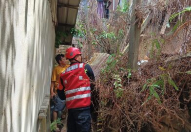 Respon Cepat, Batalyon A Brimob Kaltim Datangi TKP Tanah Longsor di Gn. Polisi Balikpapan