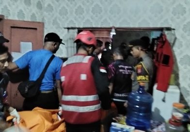 Penemuan Mayat Pria di Kel. Mekar Sari Balikpapan, Brimob Evakuasi Jenazah