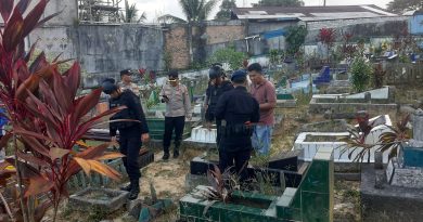 Tim Jibom Detasemen Gegana Satbrimob Polda Kaltim Evakuasi Proyektil Aktif Sisa Perang Dunia II di TPU Balikpapan Utara