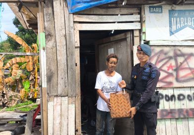 Bakti Brimob Untuk Masyarakat, Kompi 1 Batalyon C Pelopor Salurkan Bantuan Kemanusiaan di Balikpapan Utara