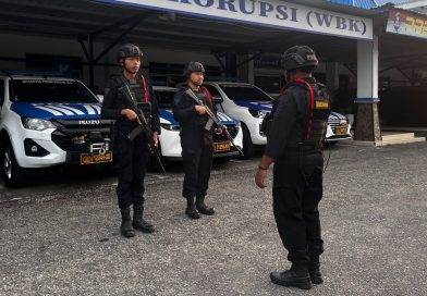 Jamin Kelancaran Pelayanan Publik, Batalyon A Pelopor Perketat Pengamanan di Kantor Samsat Balikpapan